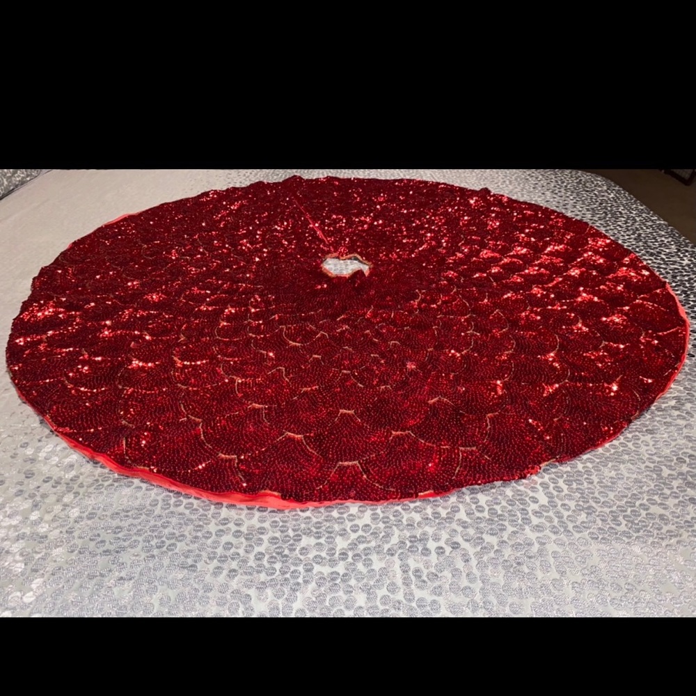 Vintage hand-beaded Christmas tree skirt